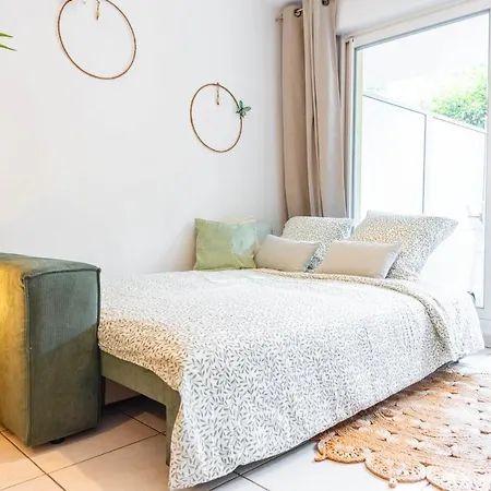 Апартаменты Bao Location - Ideal Pro & Groupe - Calme - Lumineux - Wifi - Terrasse - Jardin - A 2km - Proche Centre Ville, Gare, Commerces - Parking Prive Тулон