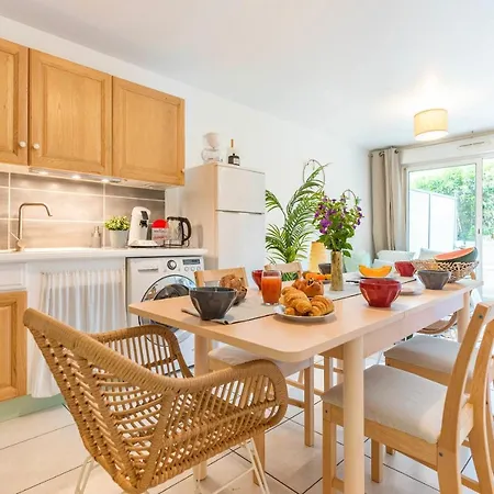 Bao Location - Ideal Pro & Groupe - Calme - Lumineux - Wifi - Terrasse - Jardin - A 2km - Proche Centre Ville, Gare, Commerces - Parking Prive Апартаменты