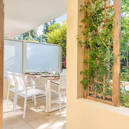 Le Regimbaud - Ideal Pro&groupe - Parking Privé&gratuit - Terrasse - Calme - Lumineux - Wifi - Terrasse - Jardin - à 2km - Proche Centre Ville, Gare, Commerces I Bao Location Tolone